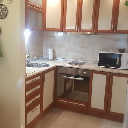 Fesheva شقة نيسيبار