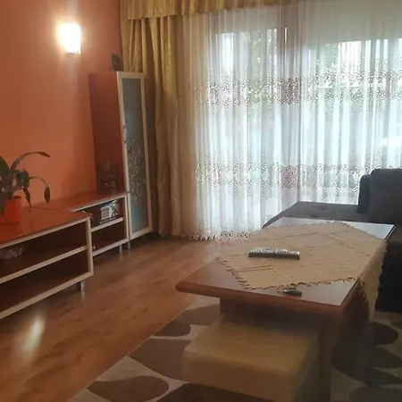 Fesheva شقة